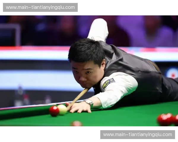 巅峰对决：当“中国龙”遇上“英伦硬汉”，丁俊晖与马克·金的台球江湖